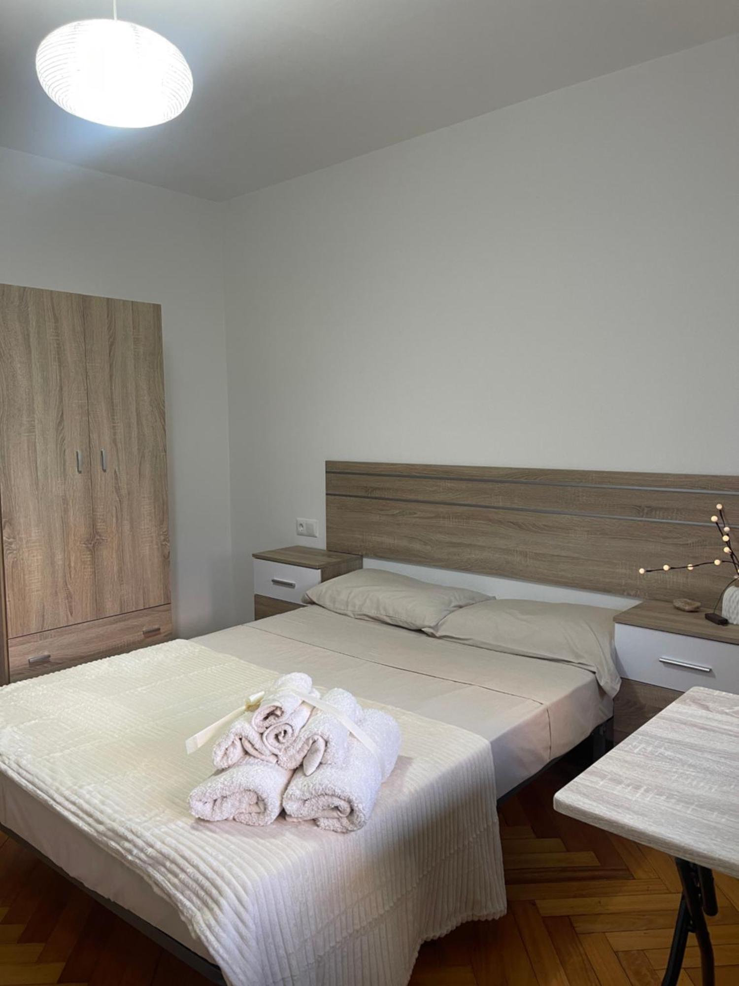 Disfruta De Exclusiva Habitacion Privada, A 5 Minutos De La Playa Віго Екстер'єр фото